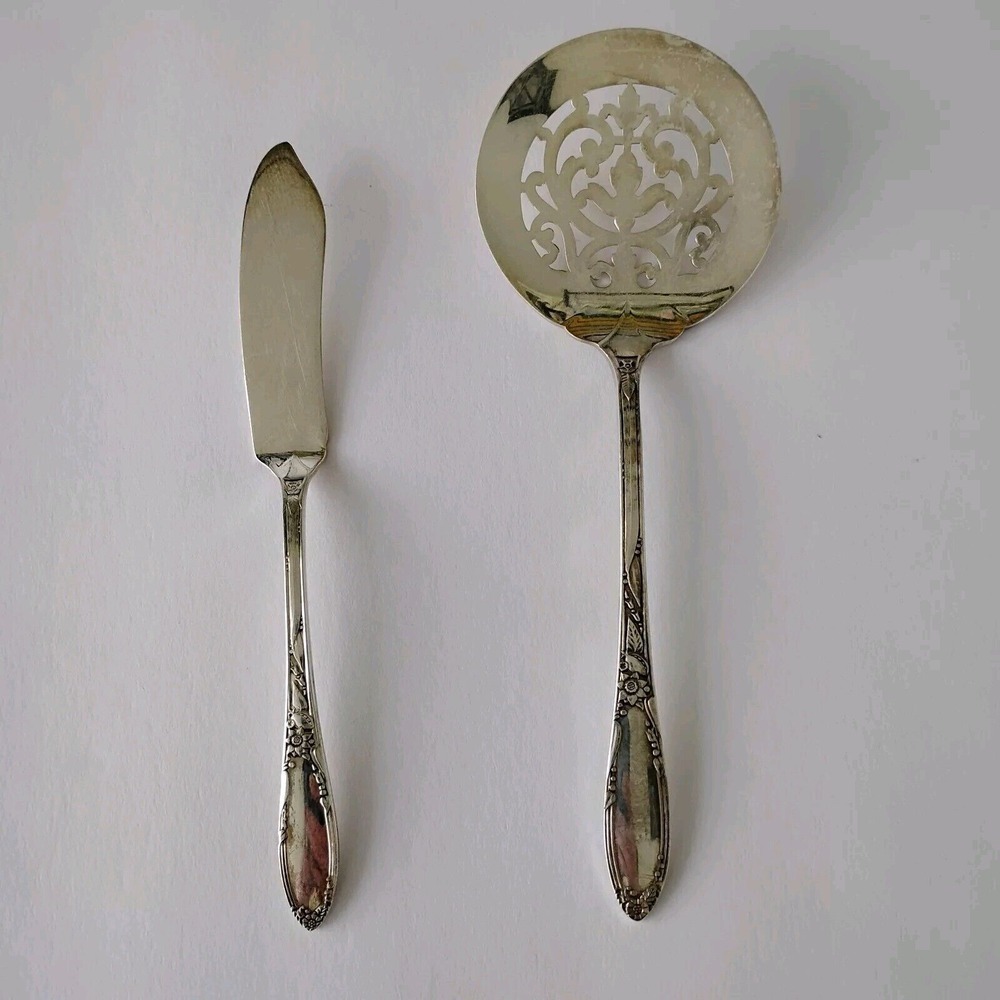 Serving Set Chateau Pattern "Heirloom Plate" by Oneida Silver, Silverplate 1934